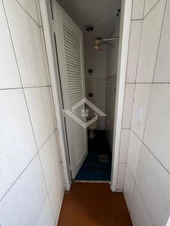 Apartamento à venda com 2 quartos, 72m² - Foto 9