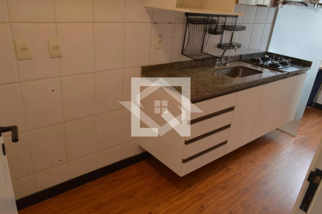 Apartamento à venda com 2 quartos, 70m² - Foto 6