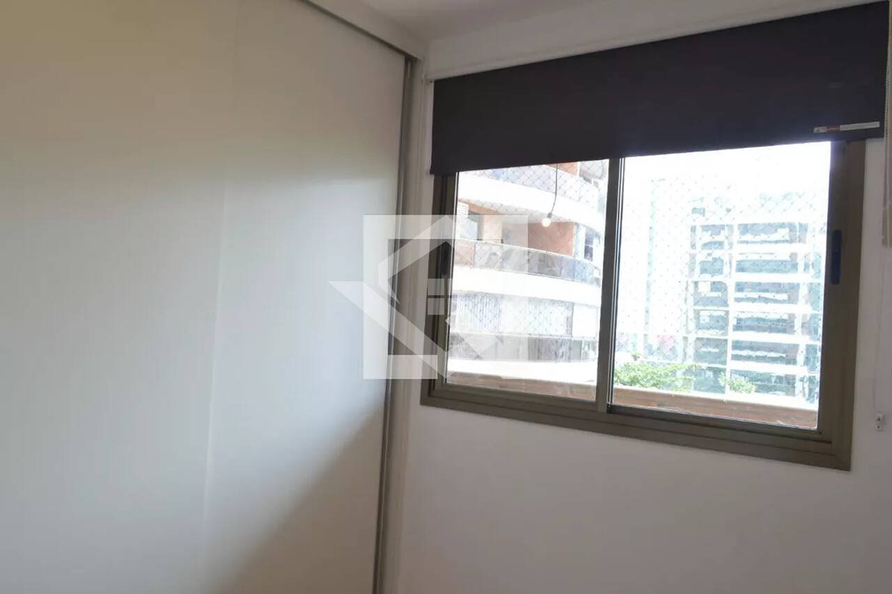 Apartamento à venda com 2 quartos, 70m² - Foto 12