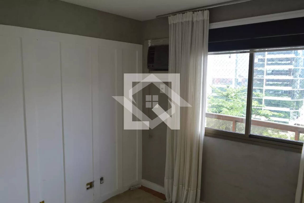 Apartamento à venda com 2 quartos, 70m² - Foto 15