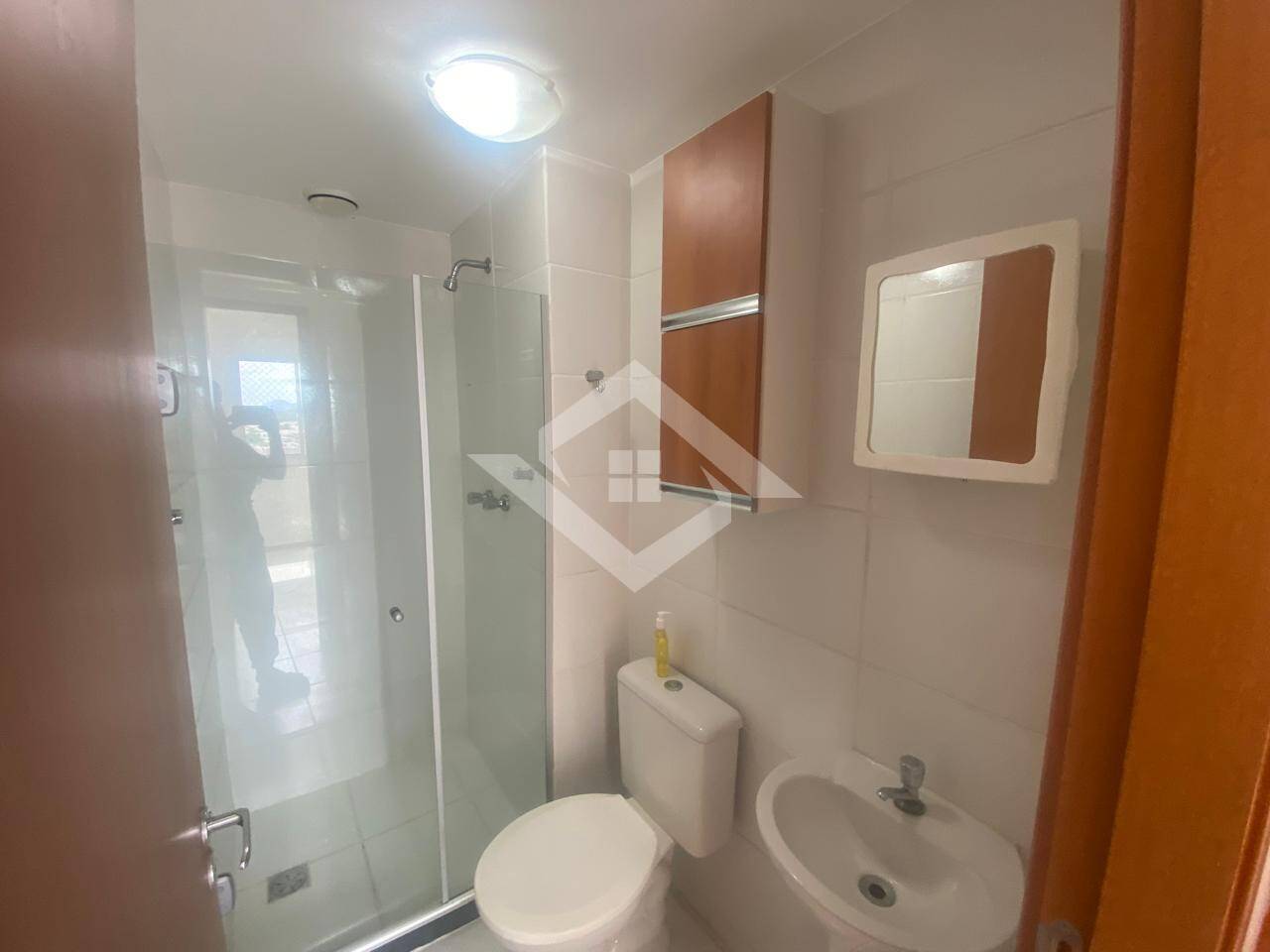 Apartamento para alugar com 2 quartos, 65m² - Foto 14