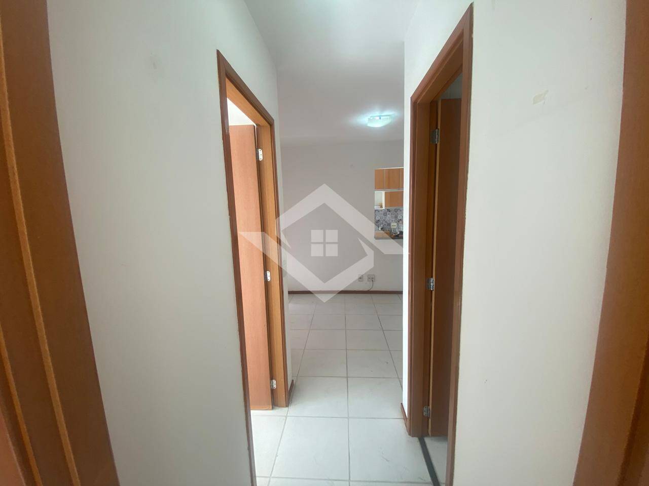 Apartamento para alugar com 2 quartos, 65m² - Foto 12