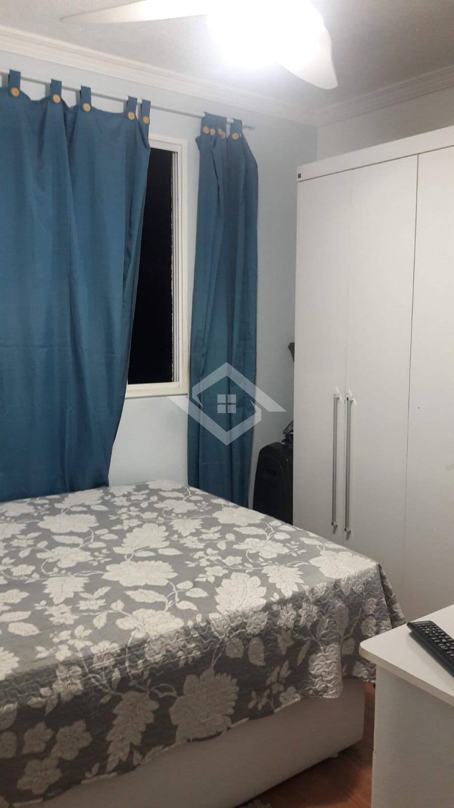 Apartamento à venda com 2 quartos, 42m² - Foto 4