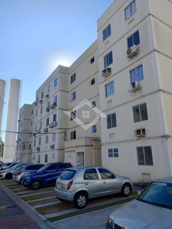 Apartamento à venda com 2 quartos, 42m² - Foto 2