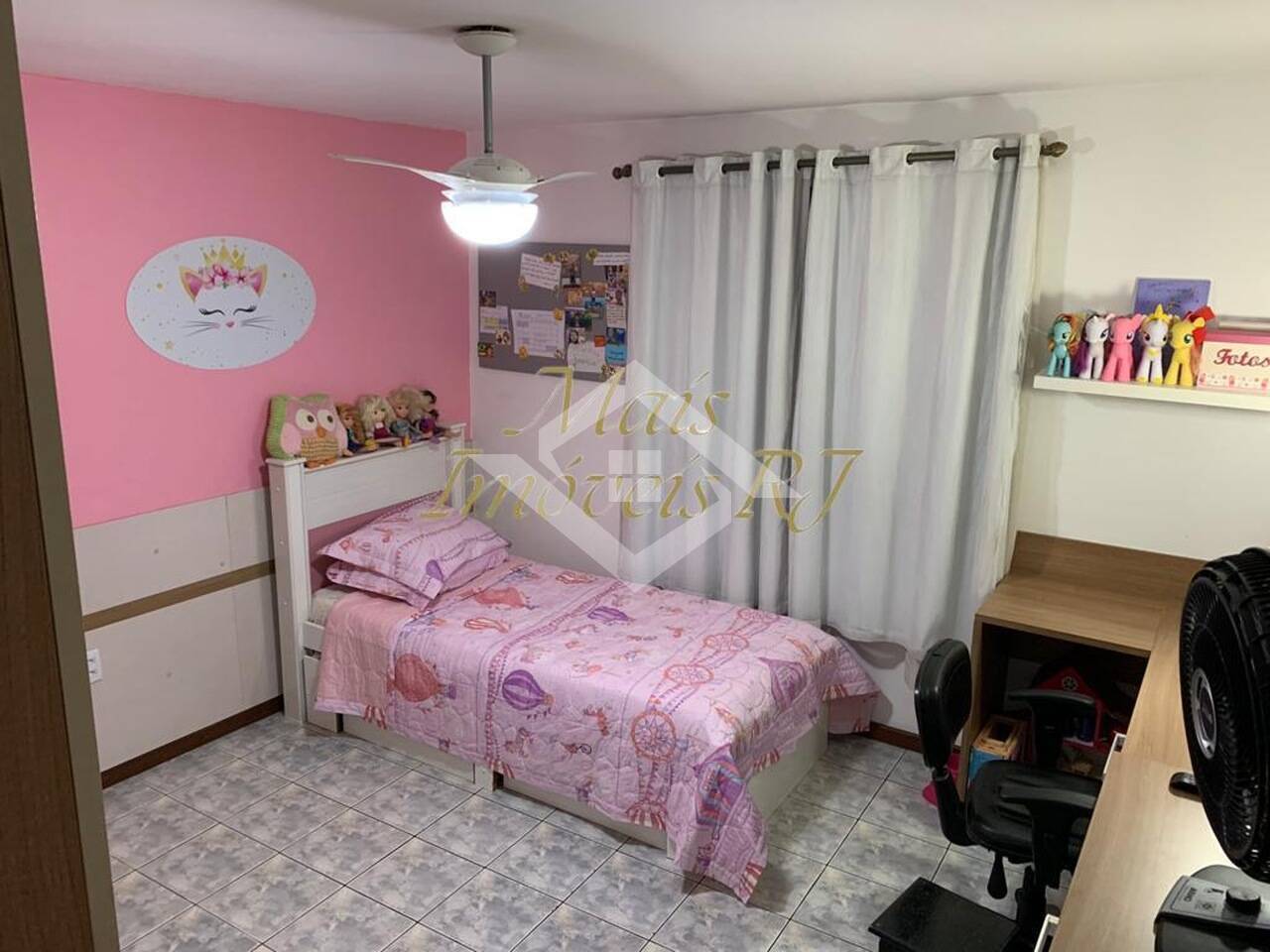 Casa à venda com 5 quartos, 190m² - Foto 17