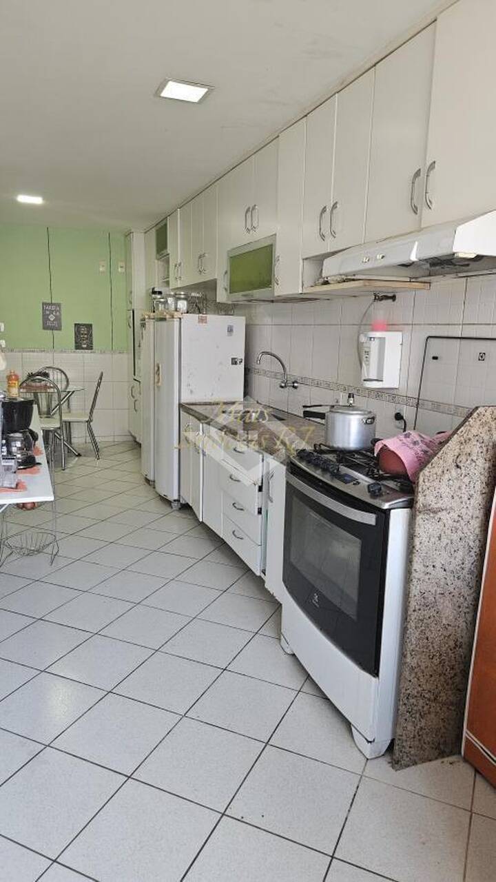 Apartamento à venda com 4 quartos, 165m² - Foto 14