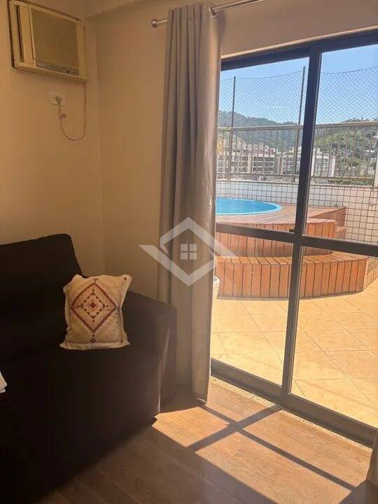 Apartamento para alugar com 4 quartos, 240m² - Foto 6