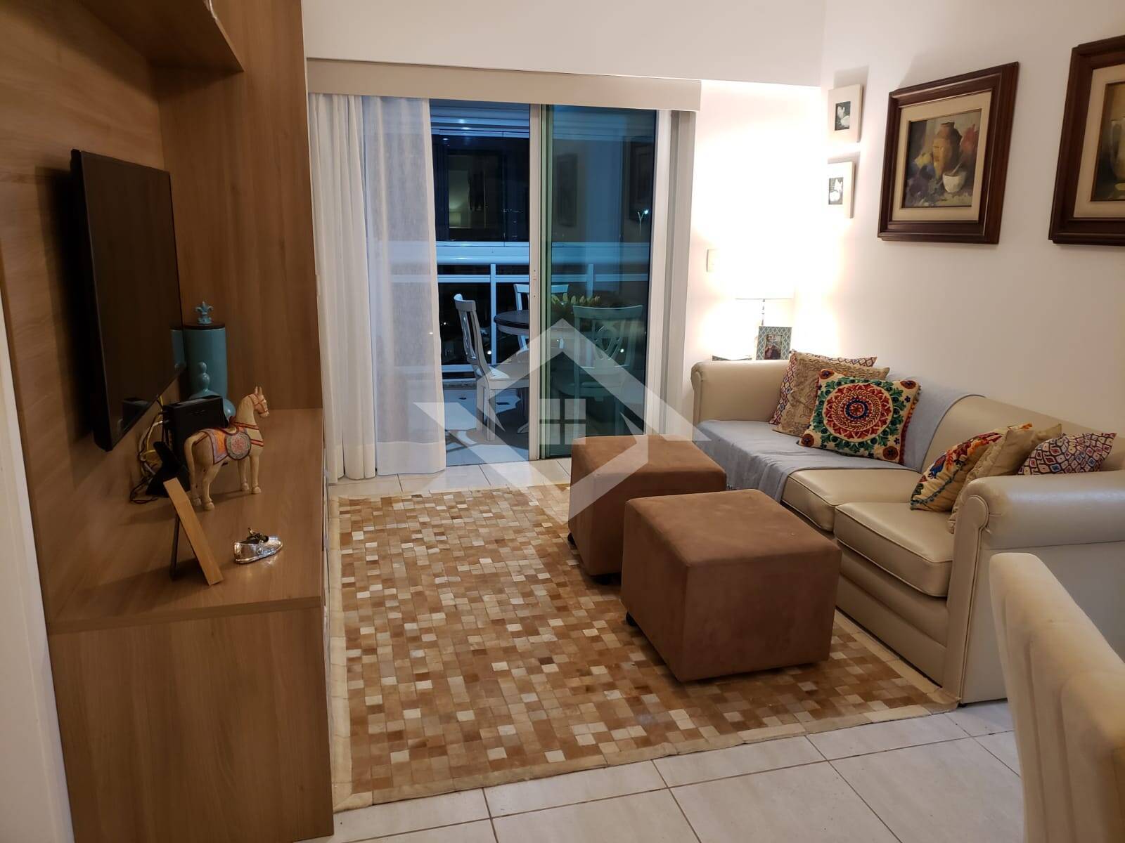 Apartamento à venda com 2 quartos, 80m² - Foto 5