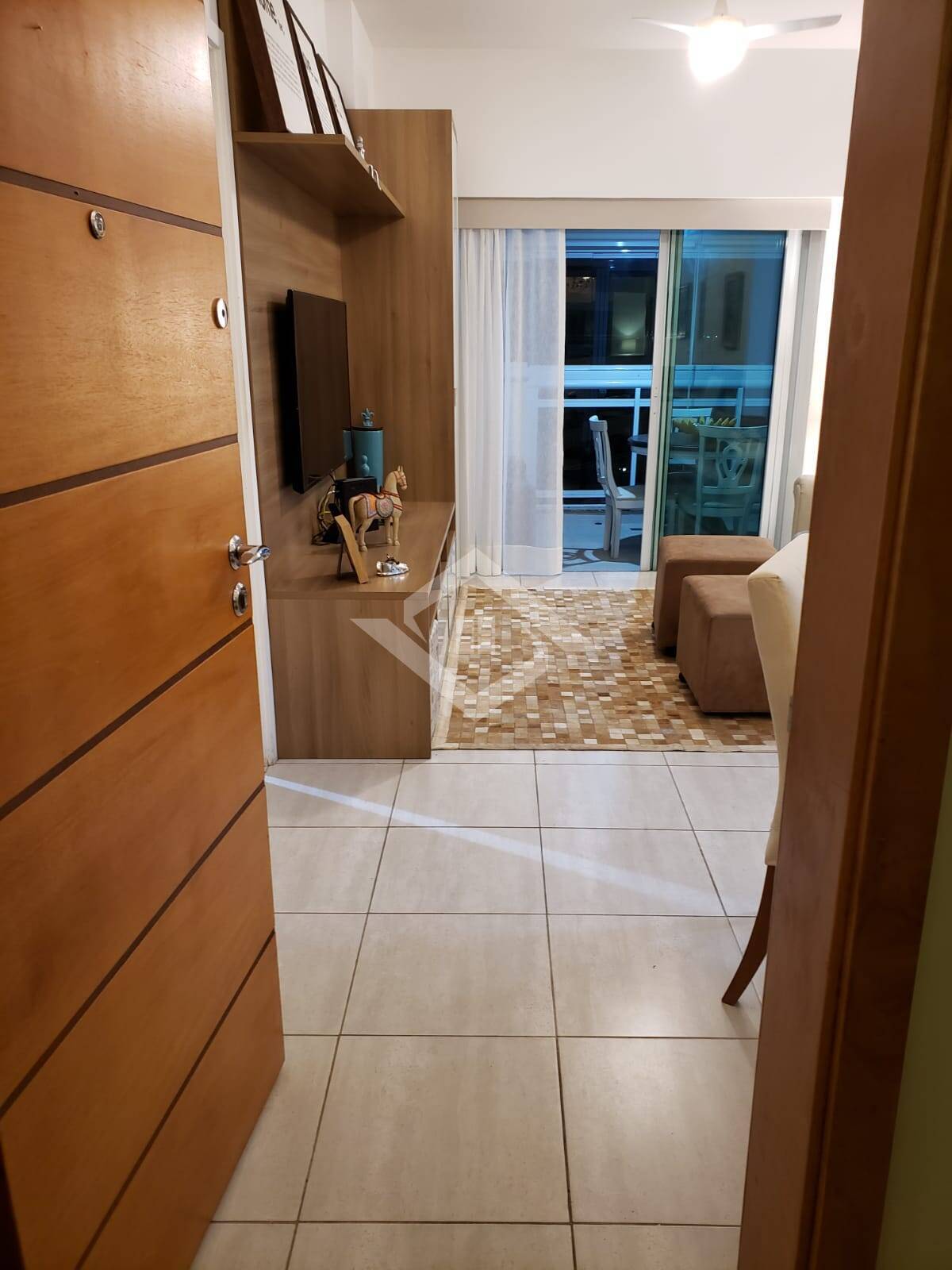 Apartamento à venda com 2 quartos, 80m² - Foto 8