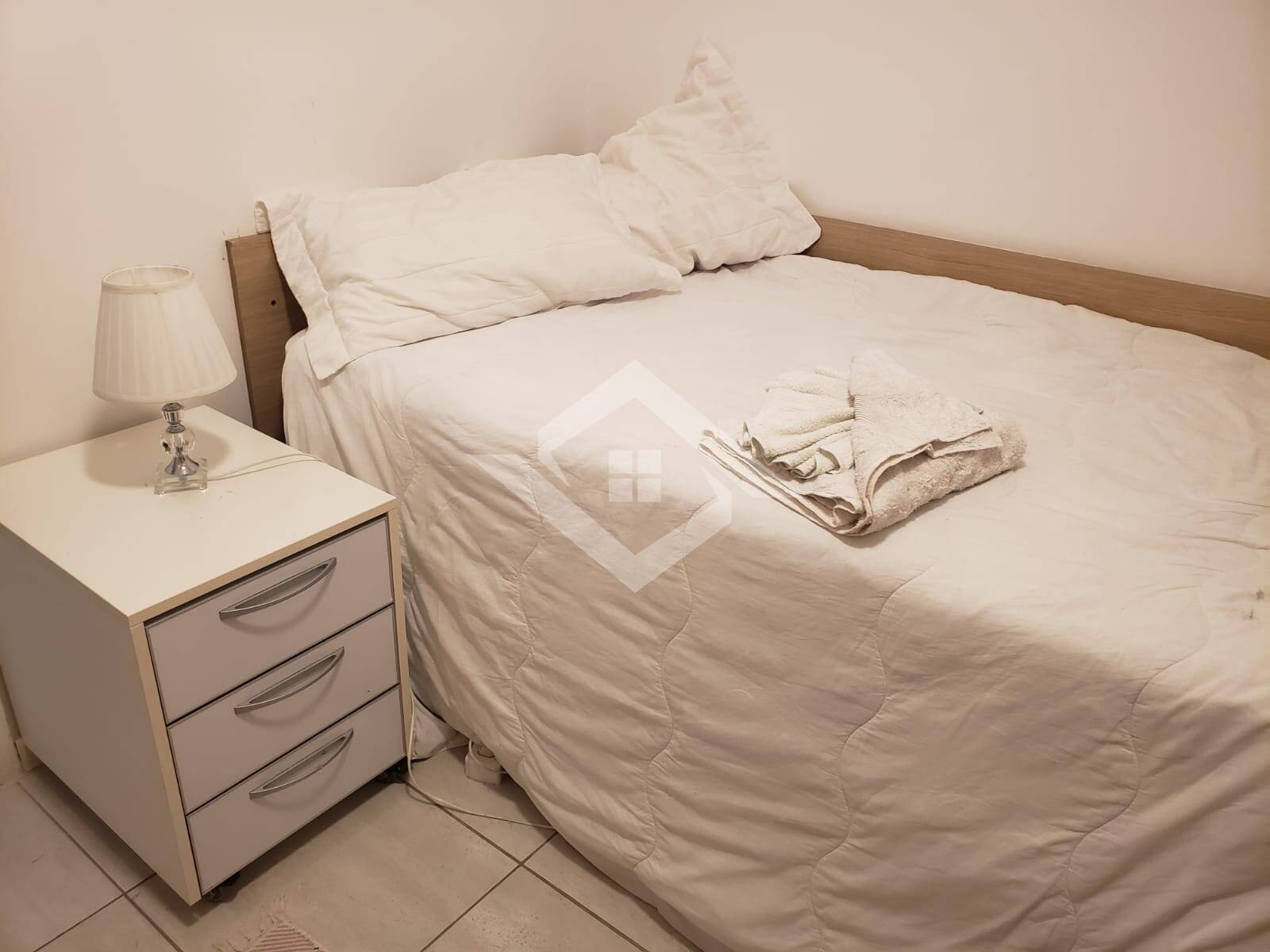 Apartamento à venda com 2 quartos, 80m² - Foto 18