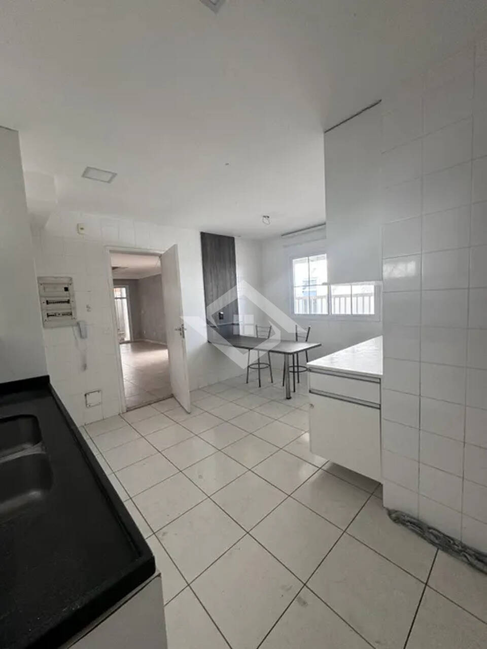 Casa à venda com 4 quartos, 160m² - Foto 11