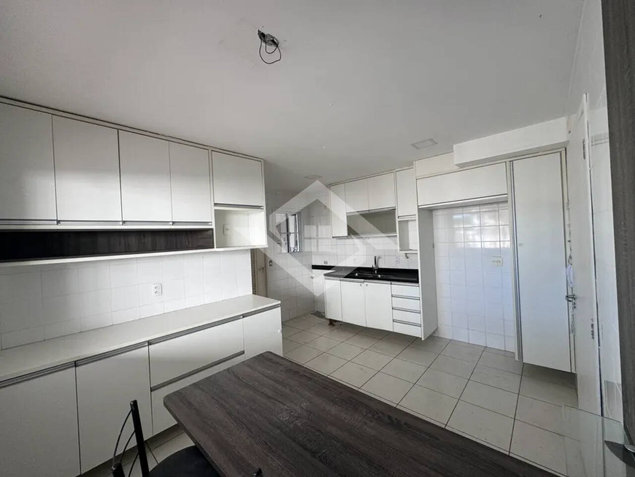 Casa à venda com 4 quartos, 160m² - Foto 17