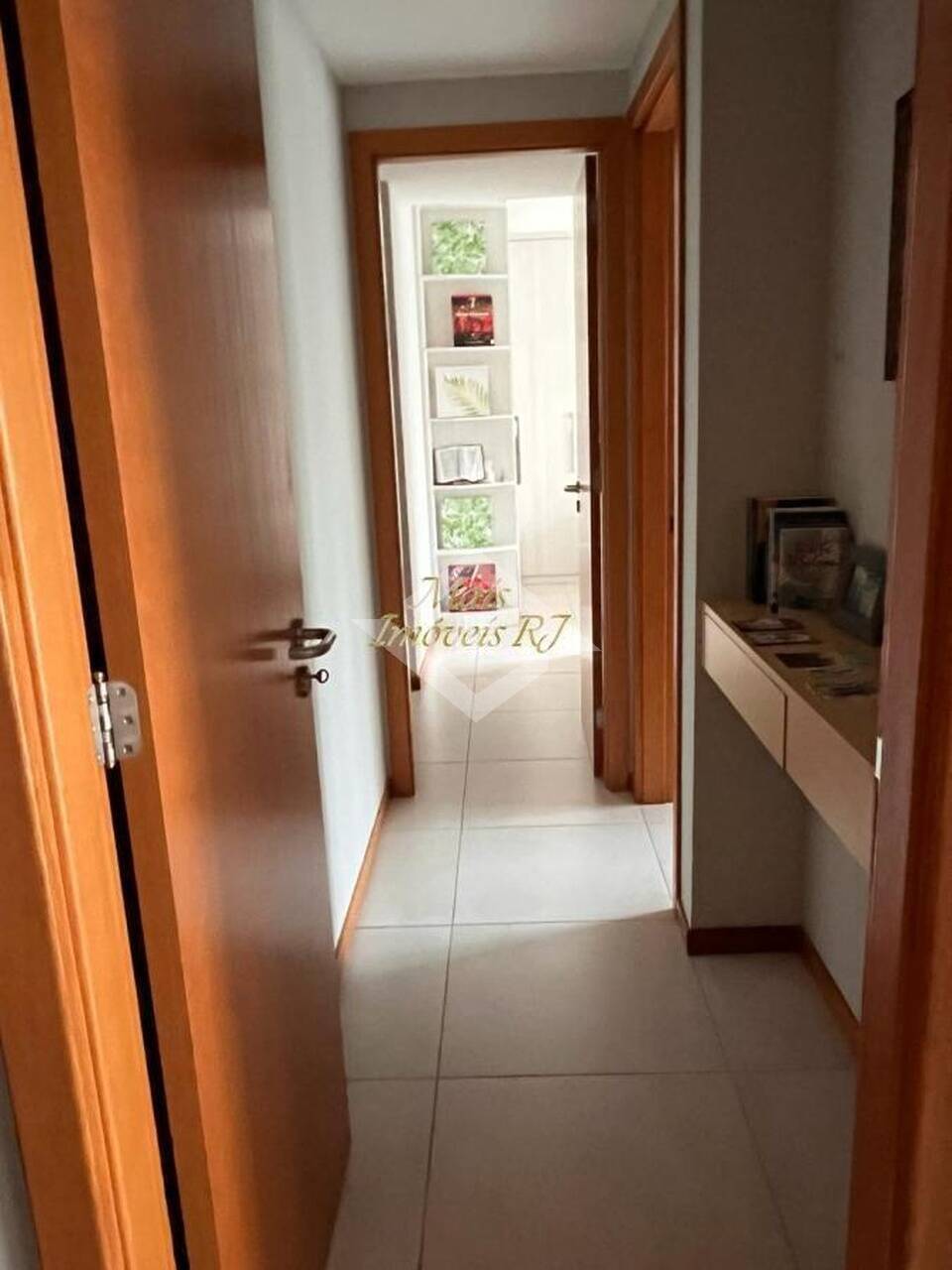 Apartamento à venda com 3 quartos, 116m² - Foto 4