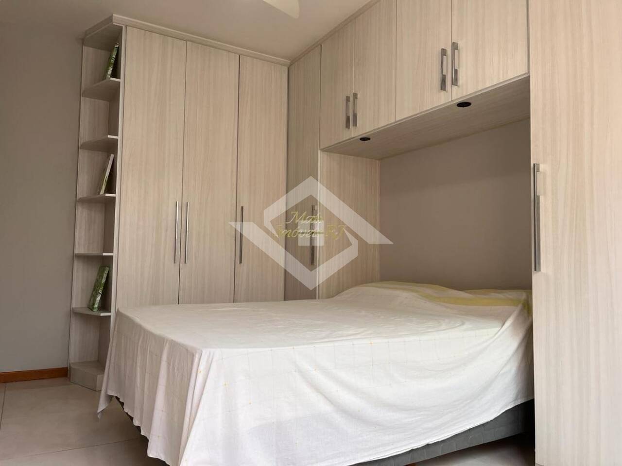 Apartamento à venda com 3 quartos, 116m² - Foto 3