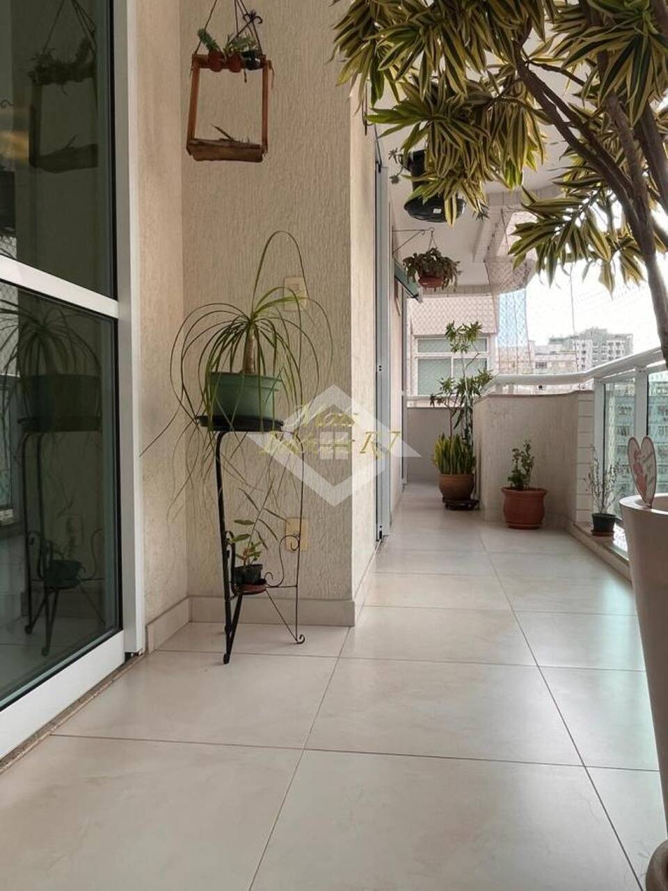 Apartamento à venda com 3 quartos, 116m² - Foto 32