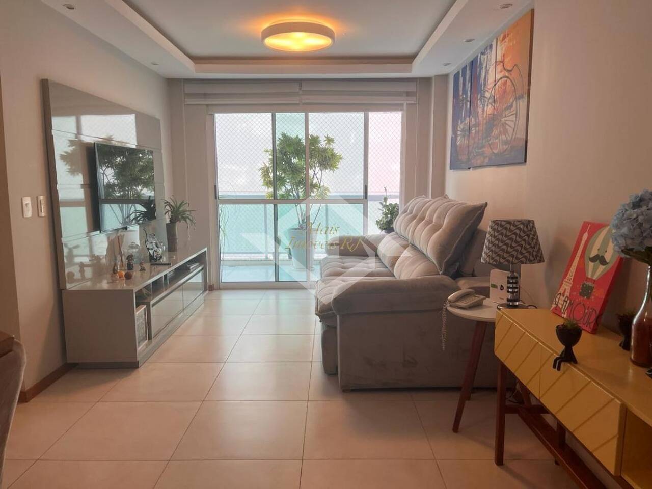 Apartamento à venda com 3 quartos, 116m² - Foto 1