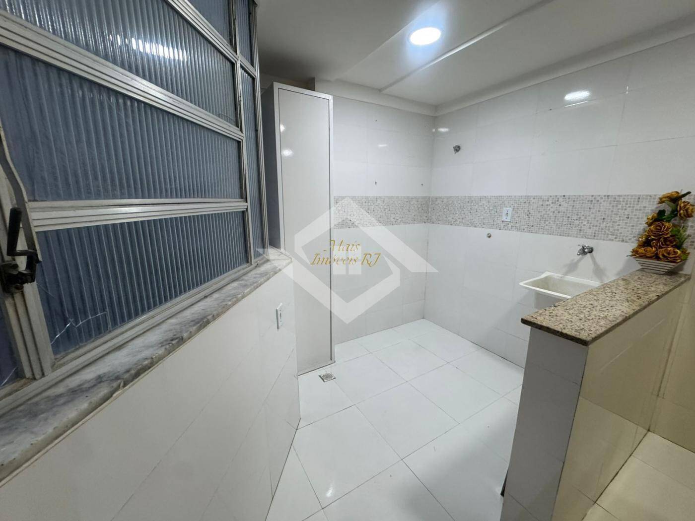 Apartamento à venda com 3 quartos, 130m² - Foto 10