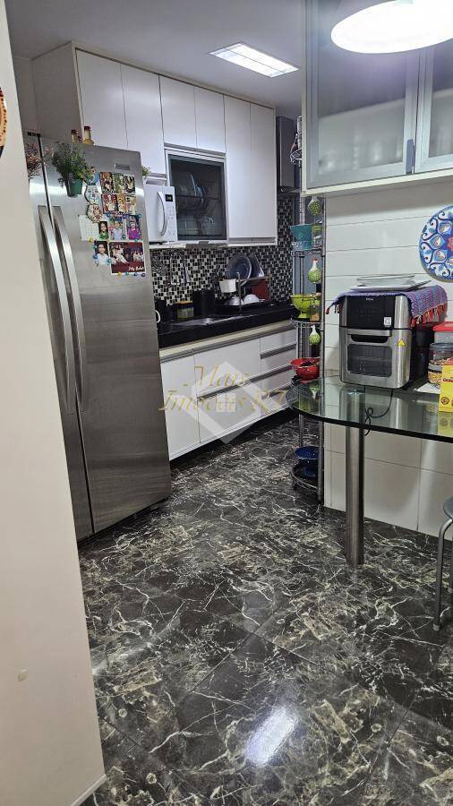 Apartamento à venda com 3 quartos, 117m² - Foto 26