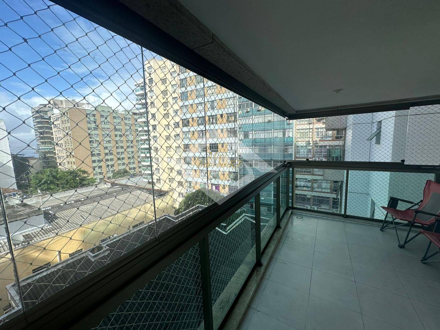 Apartamento à venda com 2 quartos, 85m² - Foto 1