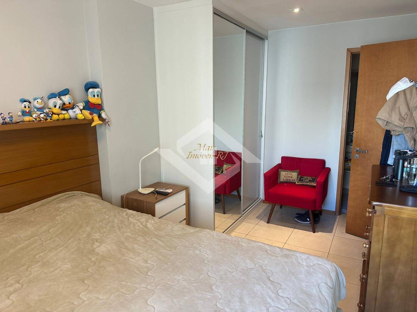 Apartamento à venda com 2 quartos, 85m² - Foto 9