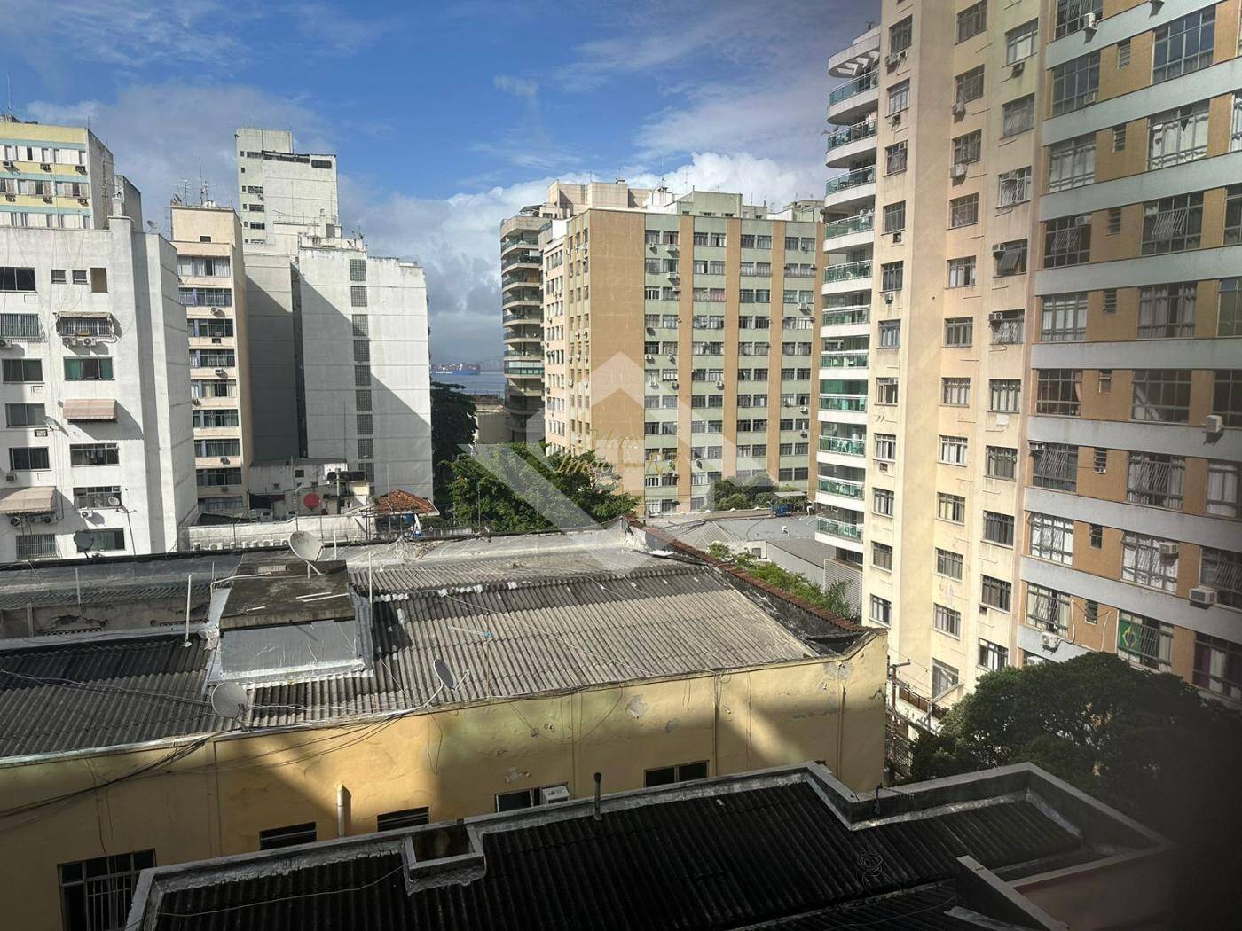 Apartamento à venda com 2 quartos, 85m² - Foto 10