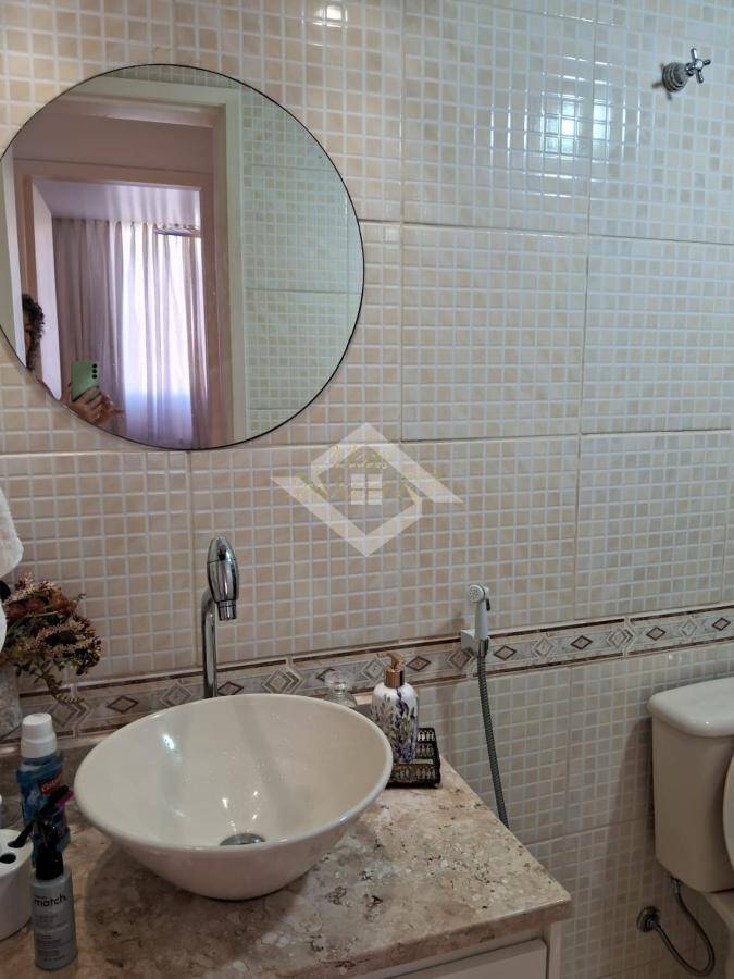 Apartamento à venda com 2 quartos, 58m² - Foto 3