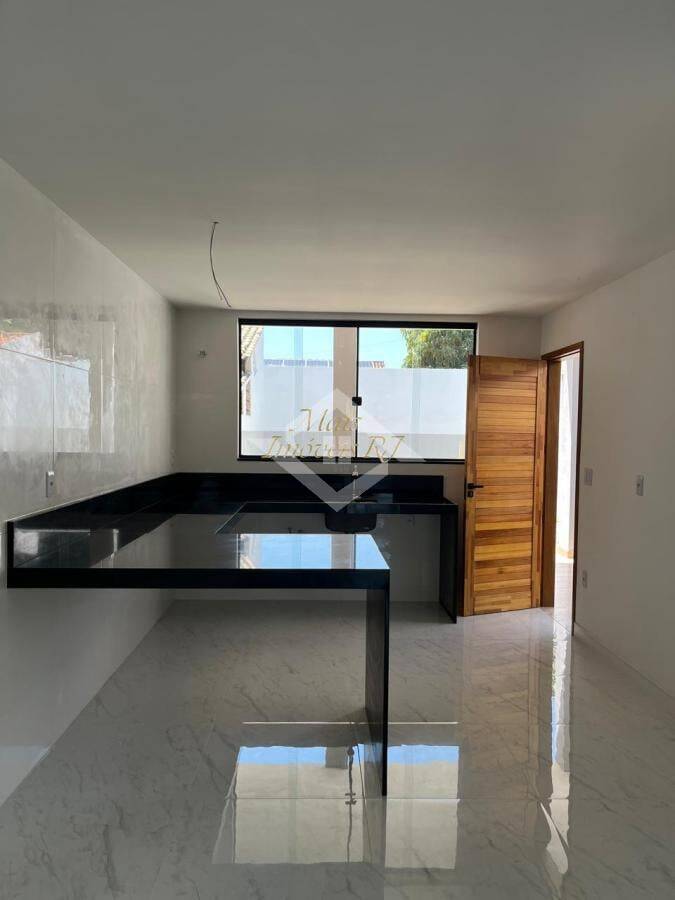 Casa à venda com 3 quartos, 195m² - Foto 7