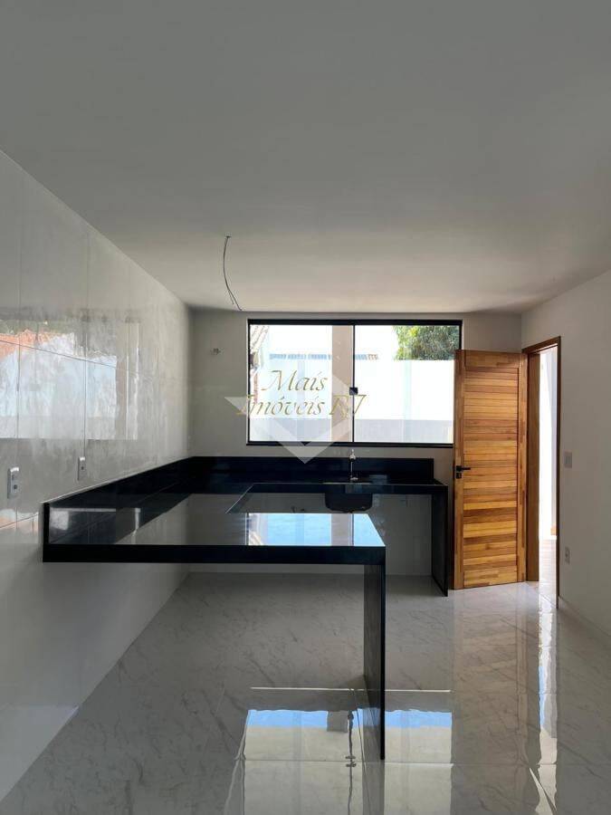 Casa à venda com 3 quartos, 195m² - Foto 12