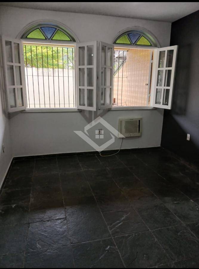 Casa para alugar com 4 quartos, 100m² - Foto 23