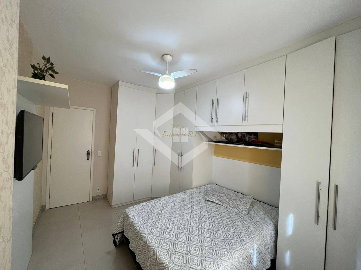 Apartamento à venda com 3 quartos, 115m² - Foto 11