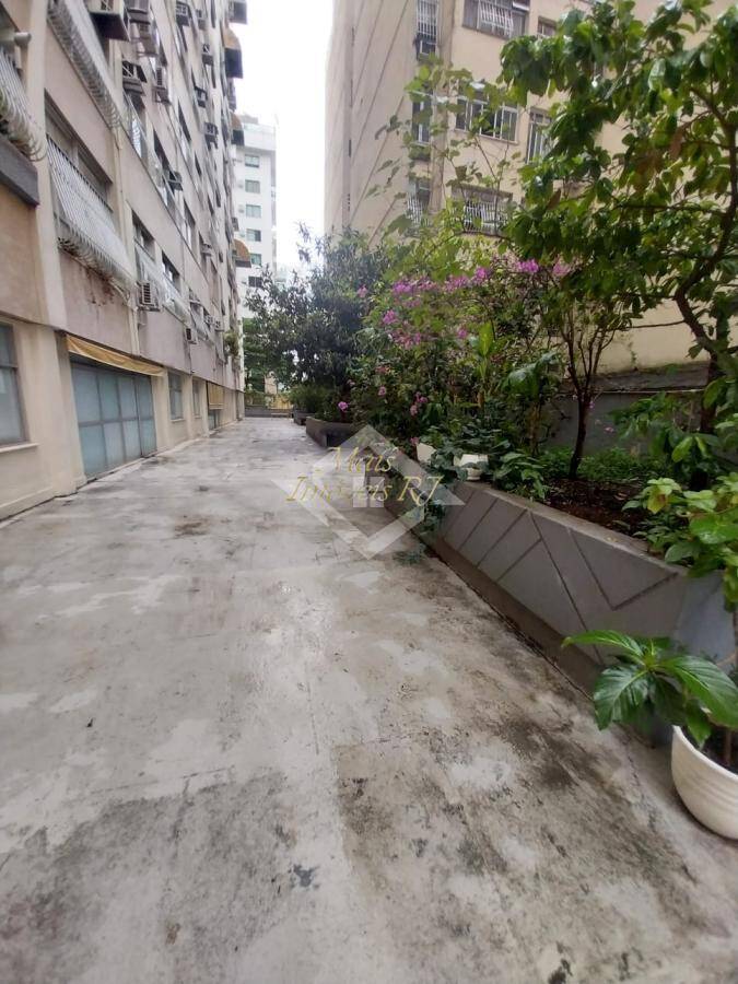 Apartamento à venda com 3 quartos, 115m² - Foto 30