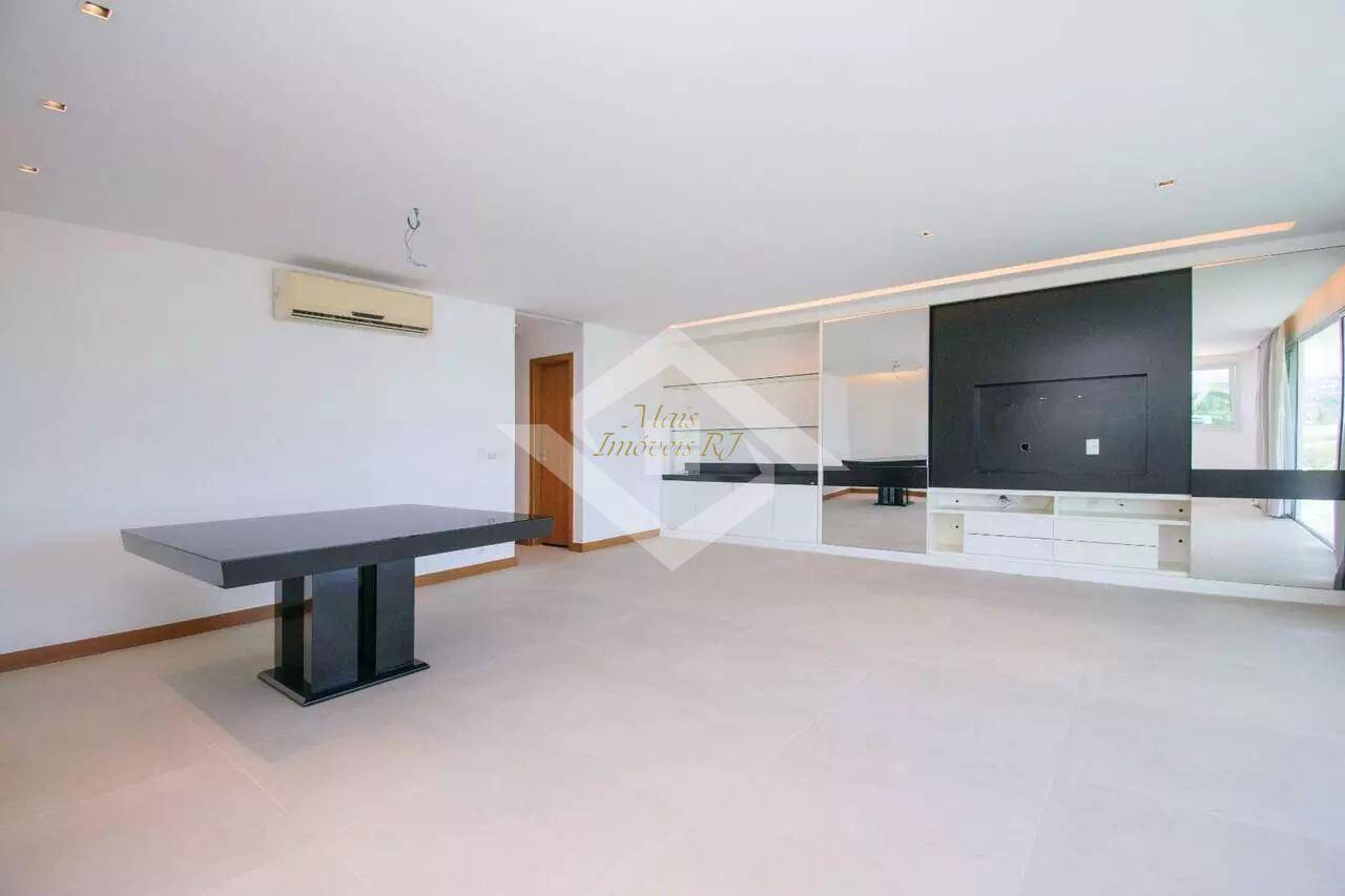 Apartamento à venda com 4 quartos, 271m² - Foto 11