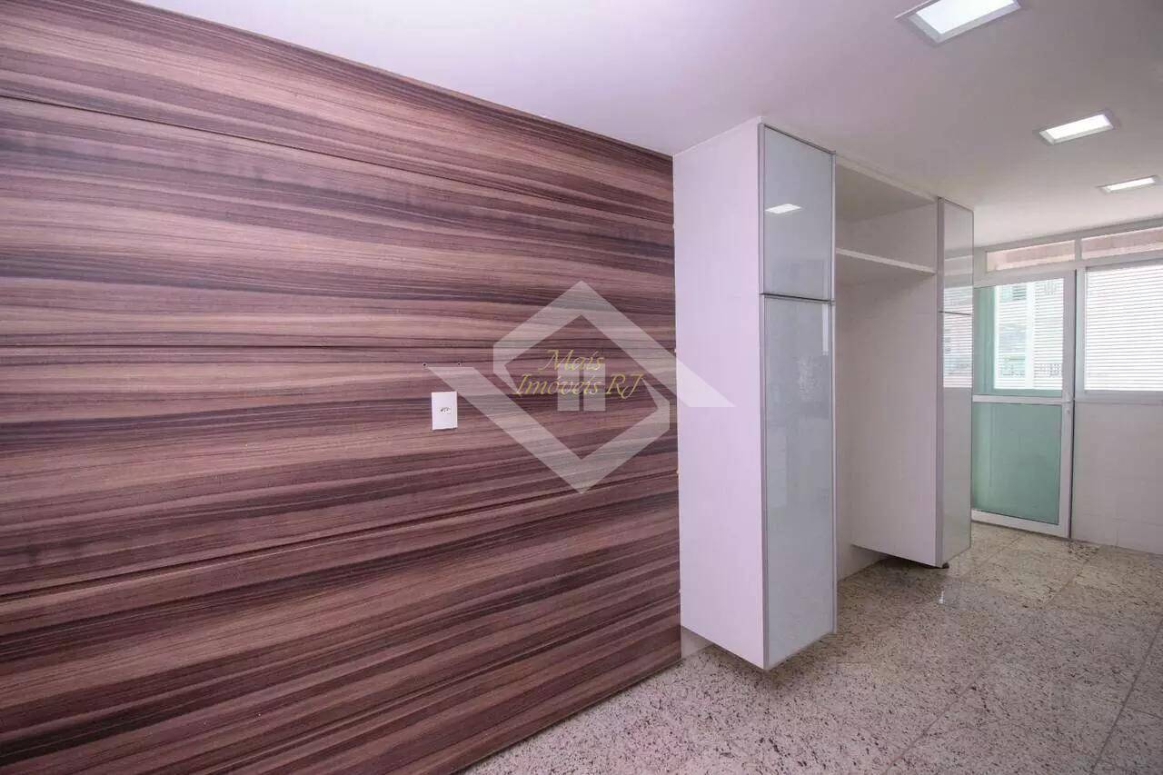 Apartamento à venda com 4 quartos, 271m² - Foto 18