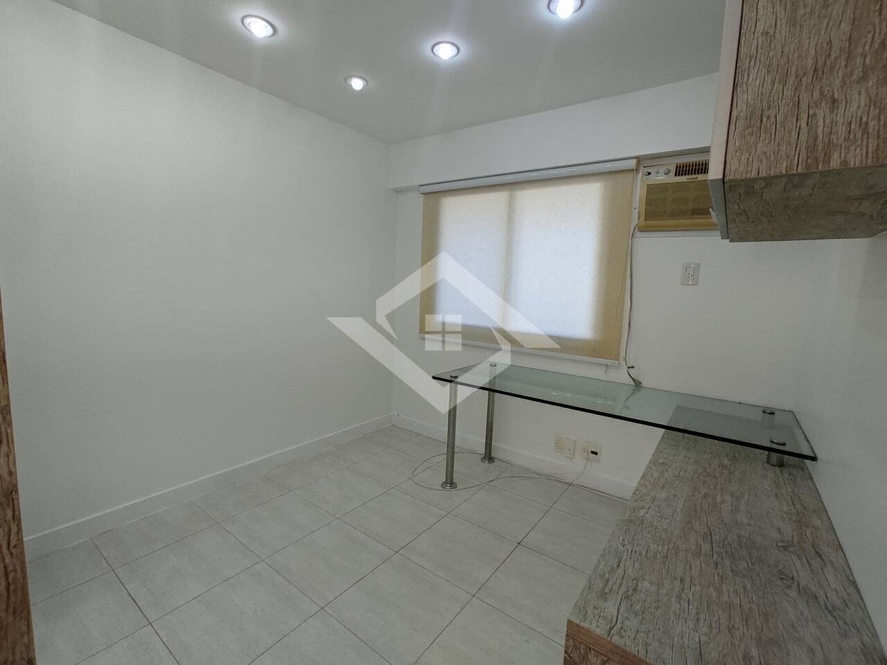 Apartamento à venda com 4 quartos, 138m² - Foto 14