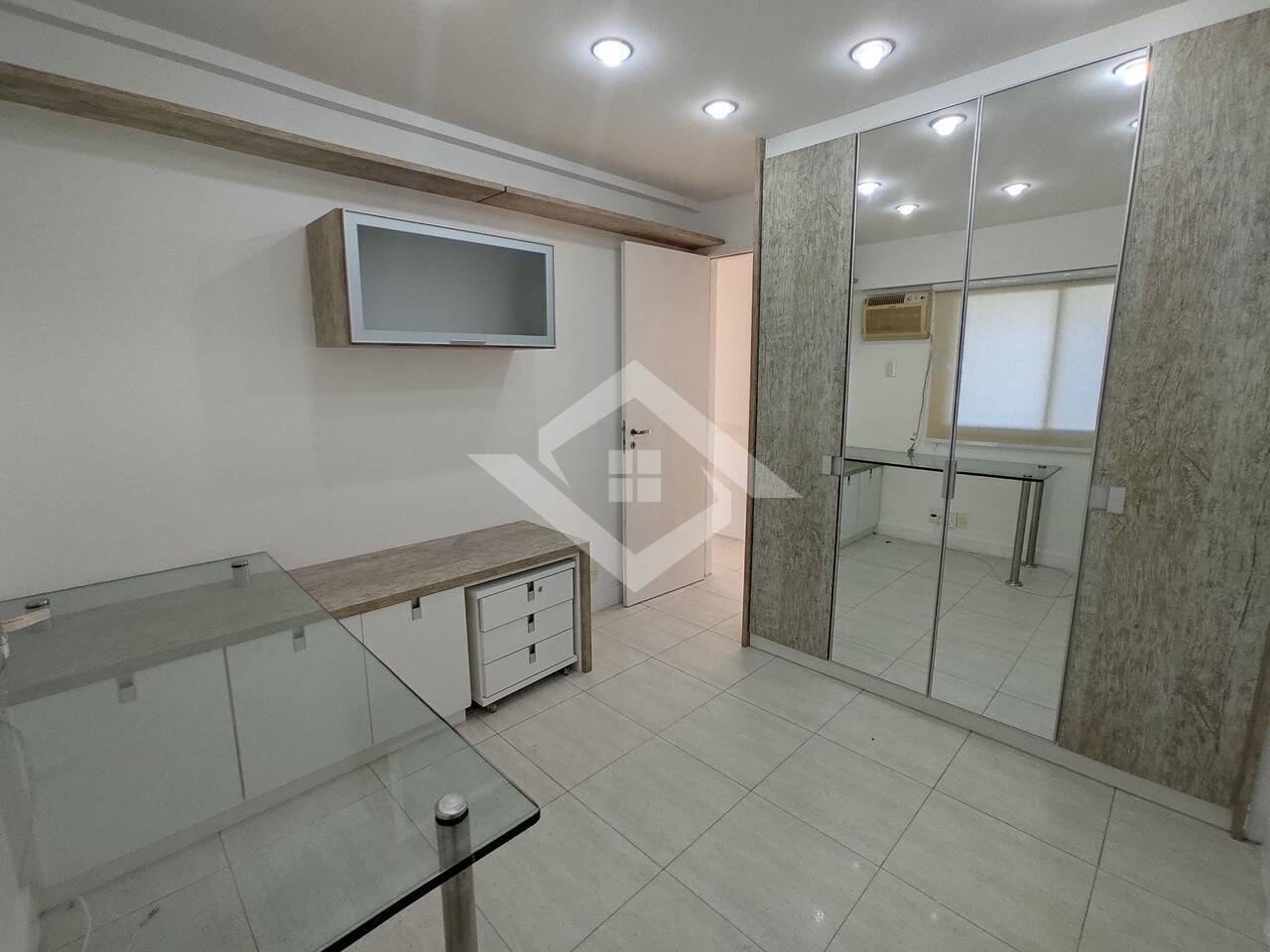 Apartamento à venda com 4 quartos, 138m² - Foto 15