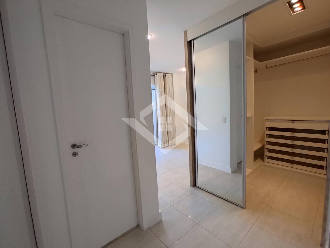 Apartamento à venda com 4 quartos, 138m² - Foto 20