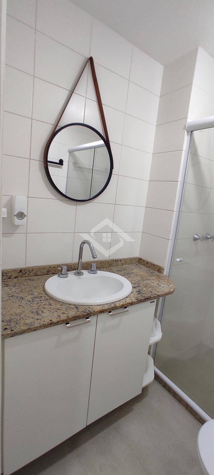 Apartamento à venda com 3 quartos, 198m² - Foto 19