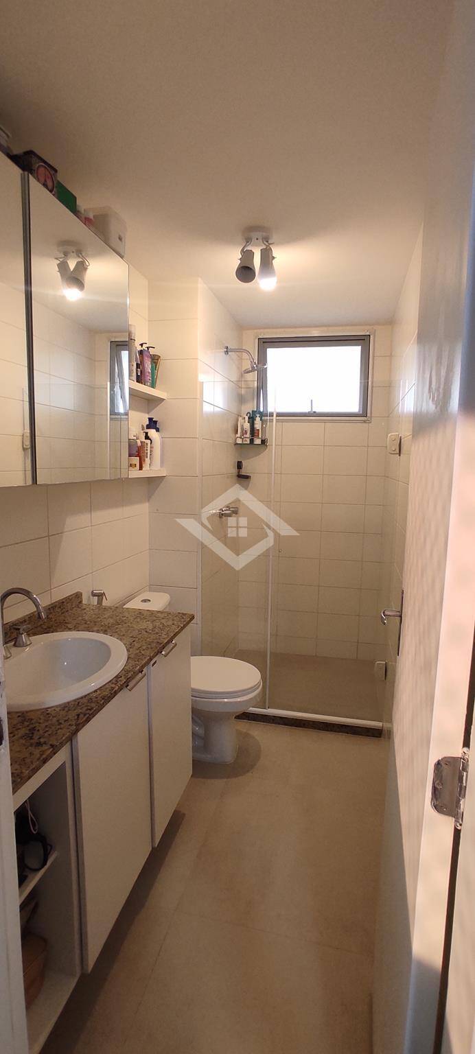 Apartamento à venda com 3 quartos, 198m² - Foto 25