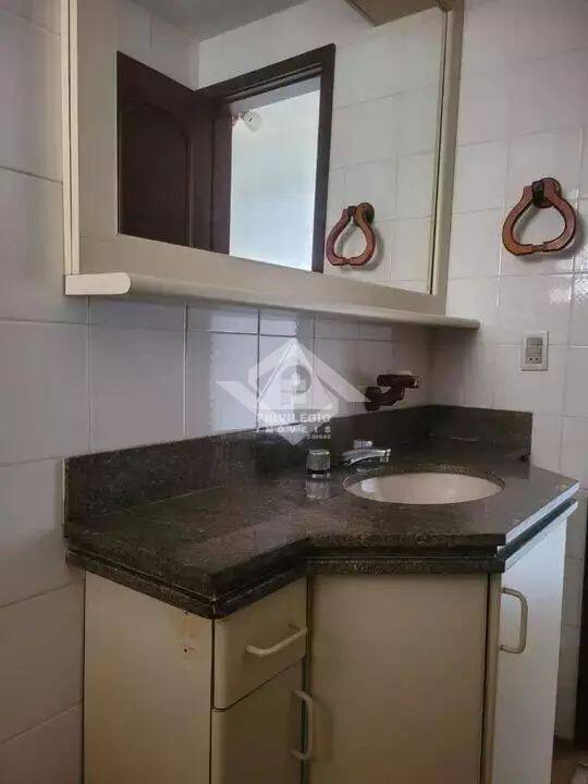 Apartamento à venda com 4 quartos, 223m² - Foto 11