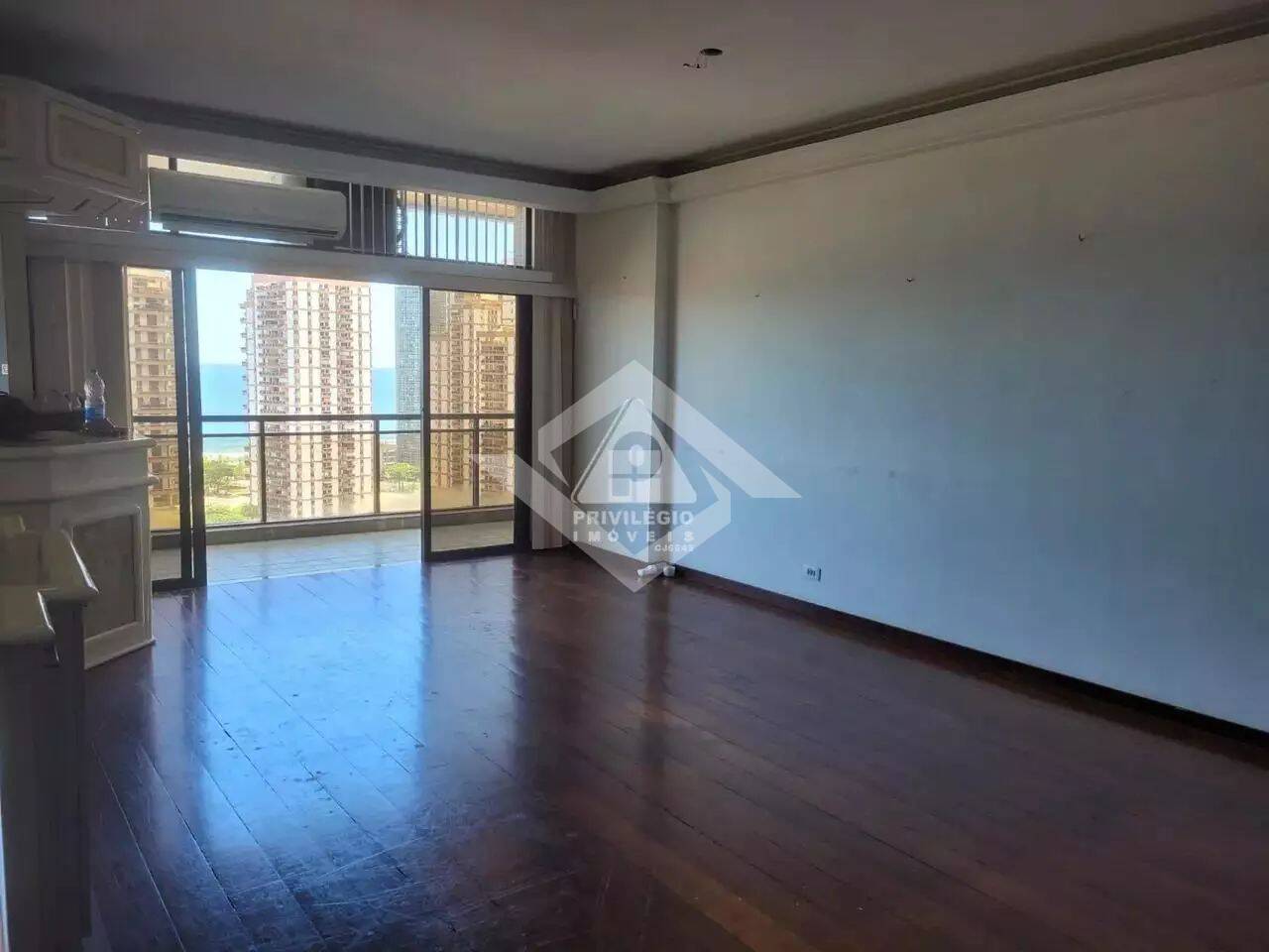 Apartamento à venda com 4 quartos, 223m² - Foto 17