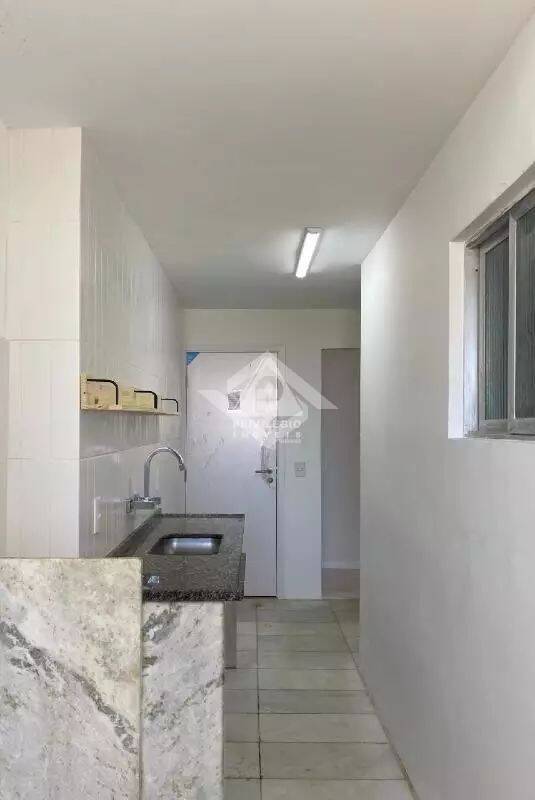 Apartamento à venda com 3 quartos, 110m² - Foto 16