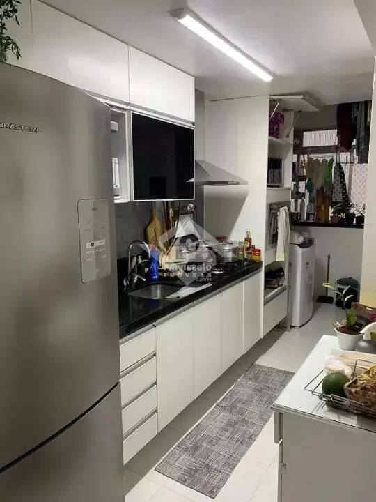 Apartamento à venda com 3 quartos, 83m² - Foto 13