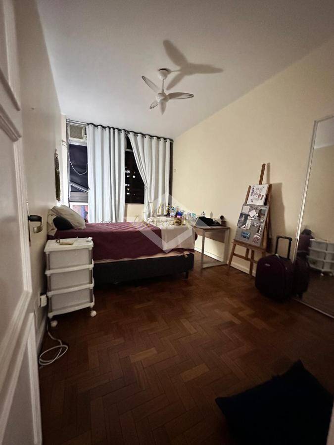 Apartamento à venda com 3 quartos, 134m² - Foto 17