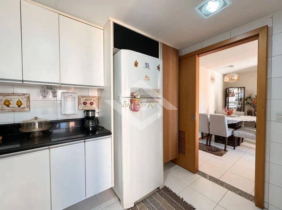 Apartamento à venda com 3 quartos, 87m² - Foto 11