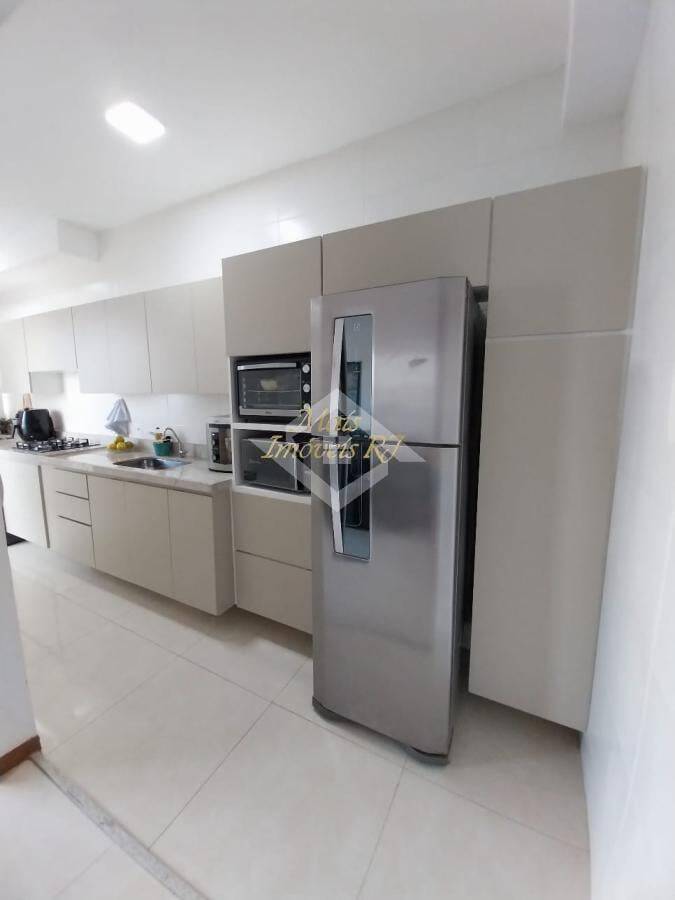 Apartamento à venda com 2 quartos, 65m² - Foto 17