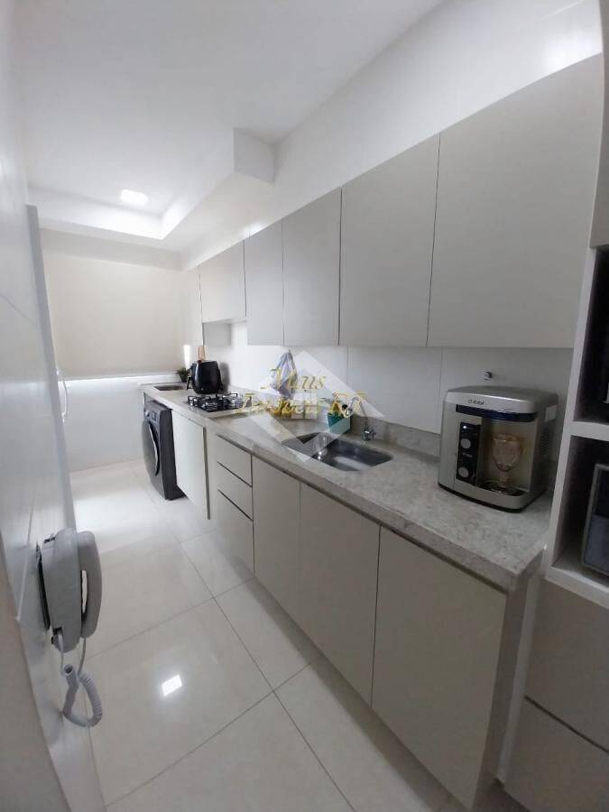 Apartamento à venda com 2 quartos, 65m² - Foto 19