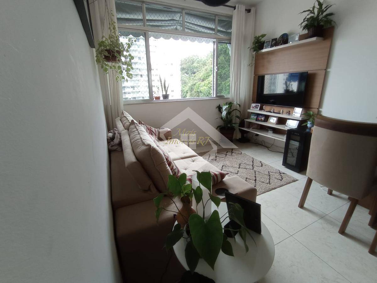 Apartamento à venda com 3 quartos, 95m² - Foto 4