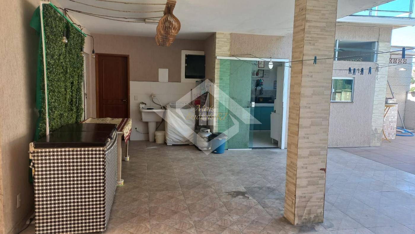 Casa à venda com 4 quartos, 250m² - Foto 13