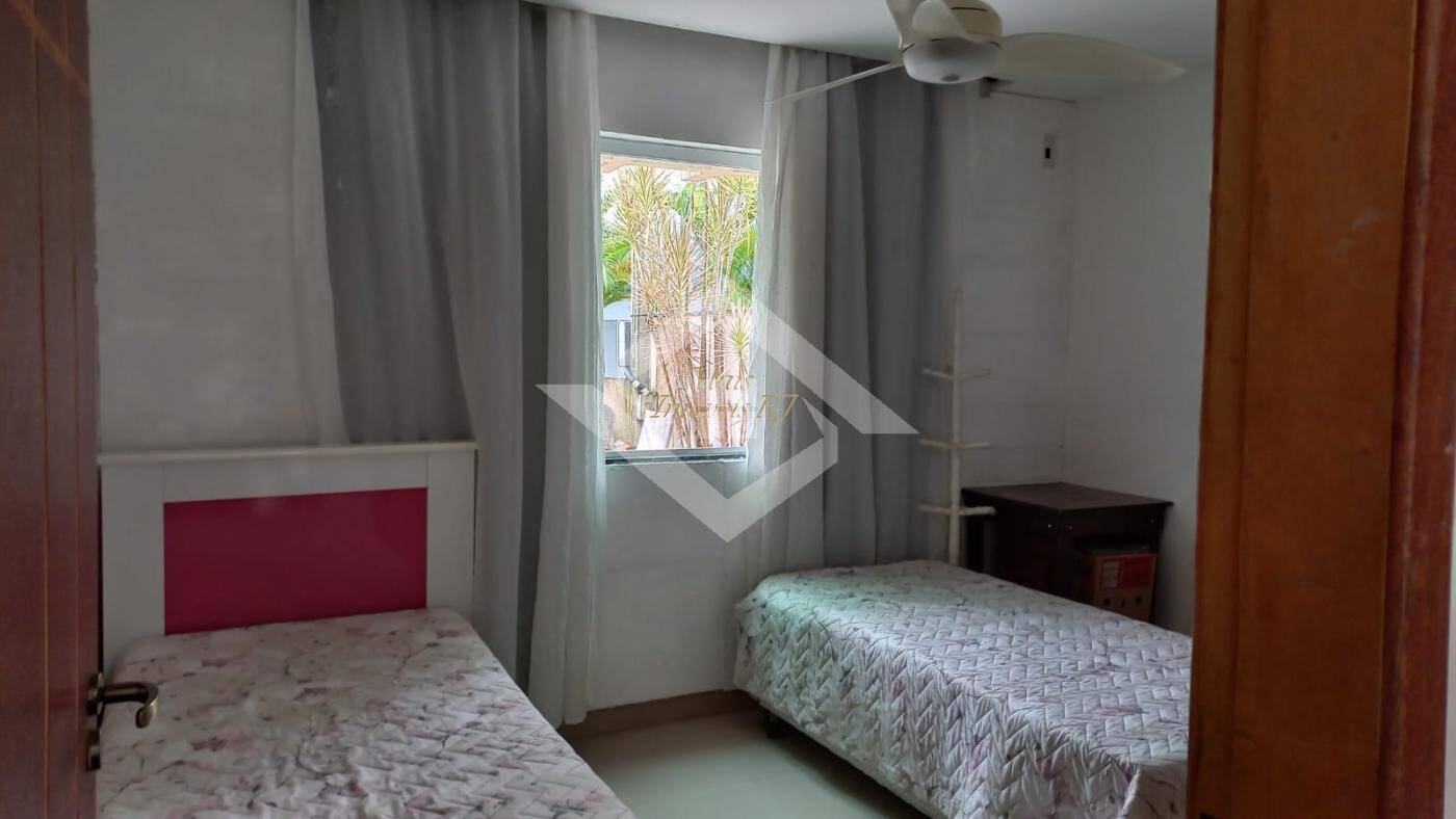 Casa à venda com 4 quartos, 250m² - Foto 26