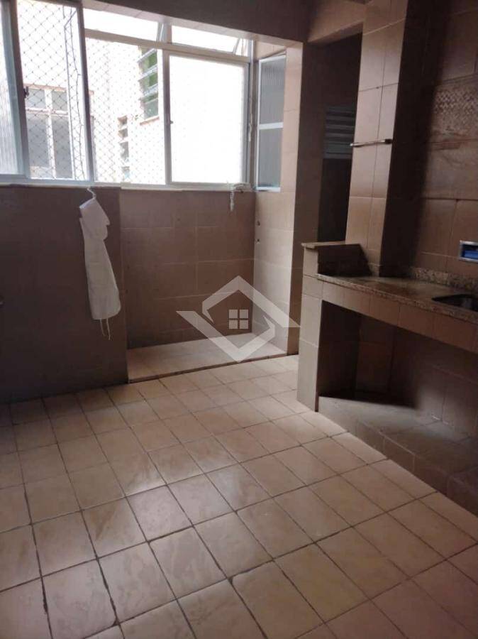 Apartamento à venda com 2 quartos, 85m² - Foto 2